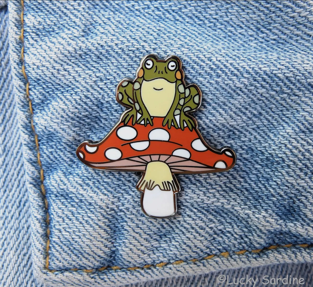 Toad & Mushroom, Toadstool Frog, Retro 70s & 80s Enamel Pin image 1